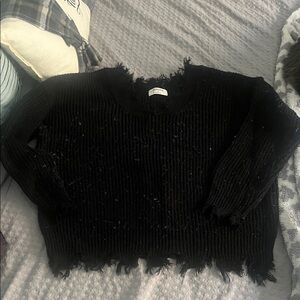 Zenana Outfitters Black Frayed Sweater